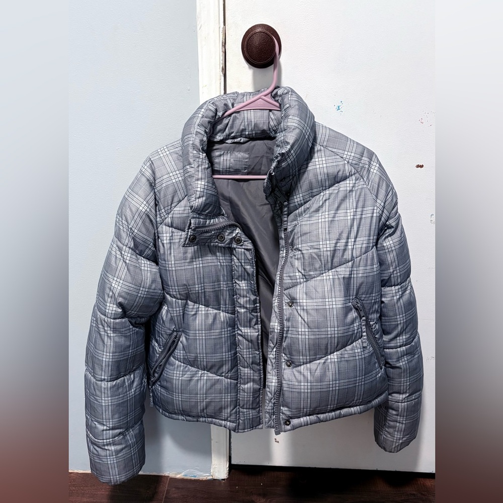 Aeropostale Gray Plaid Puffer Jacket